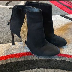 Suede Nine West size 8 Booties